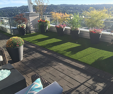 artificial grass for decks